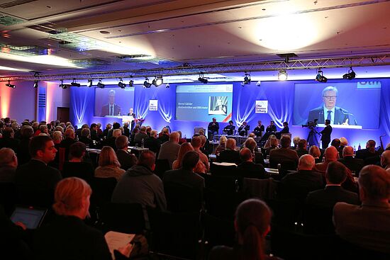 Prof. Bernd Gäbler, OBS-Studienautor