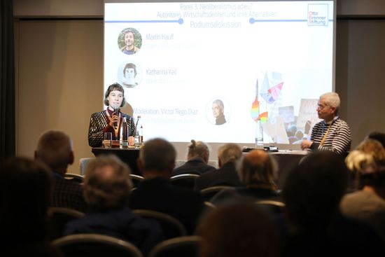 Panel 3: Katharina Keil, Universität Lausanne, mit Moderator Victor Rego-Diaz, IG Metall Bildungszentrum Berlin. Panel 3: Katharina Keil, Universität Lausanne, mit Moderator Victor Rego-Diaz, IG Metall Bildungszentrum Berlin.